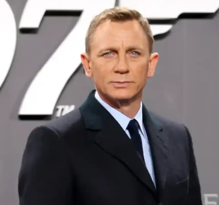 Daniel Craig