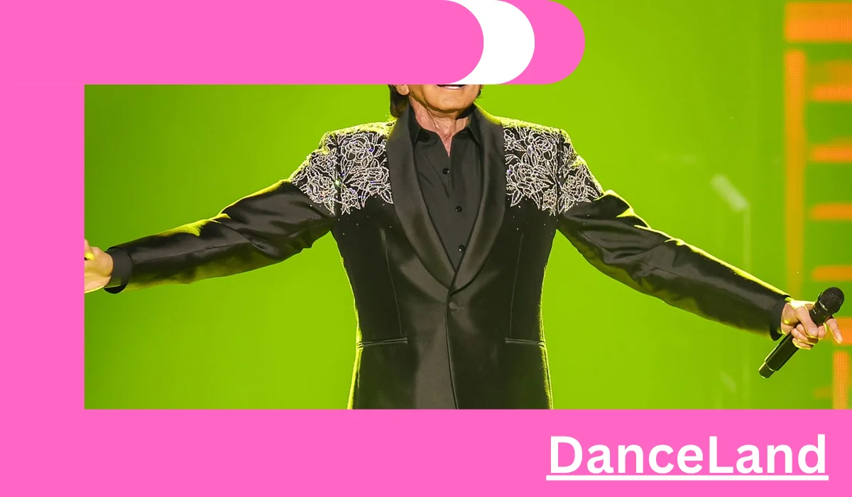 Barry Manilow Announces First New Album in 15 Years, Shares Single ‘Sun Shine’